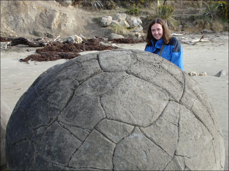 DSC01147_moeraki_boulders